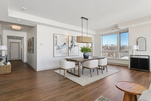 $1,100,000 | 4100 Shoreline Drive, Unit S206, Spring Park, MN 55384