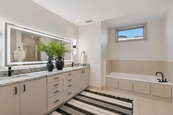 $1,100,000 | 4100 Shoreline Drive, Unit S206, Spring Park, MN 55384