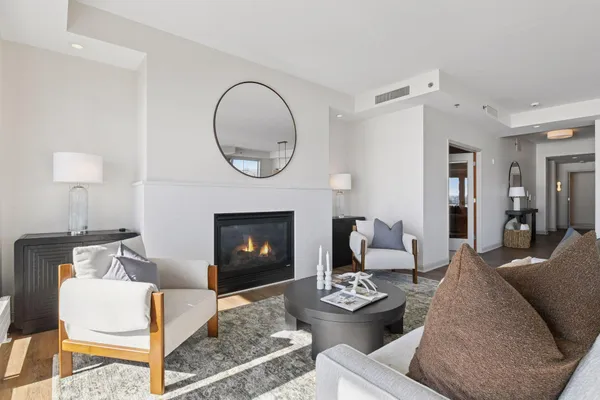 $1,100,000 | 4100 Shoreline Drive, Unit S206, Spring Park, MN 55384