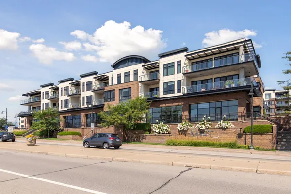 $1,100,000 | 4100 Shoreline Drive, Unit S206, Spring Park, MN 55384