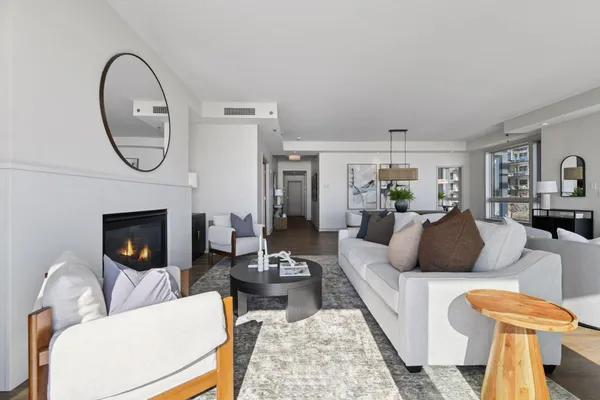$1,100,000 | 4100 Shoreline Drive, Unit S206, Spring Park, MN 55384