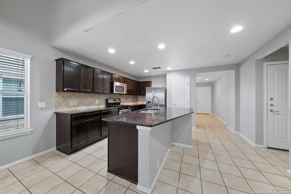 $1,875 | 11147 Palomino Bluff, San Antonio, TX 78245
