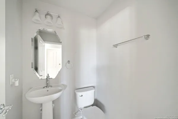 $1,875 | 11147 Palomino Bluff, San Antonio, TX 78245
