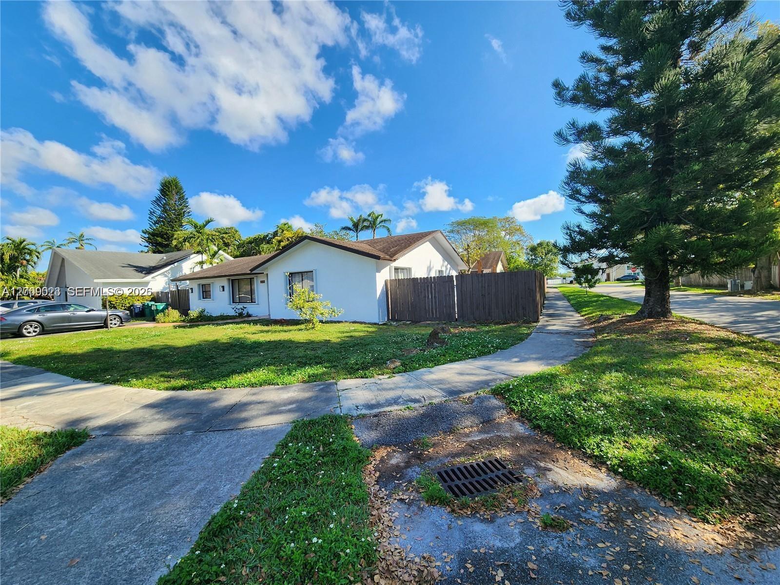 9825 Southwest 132nd Court Miami, FL 33186 - Photo 5 of 29