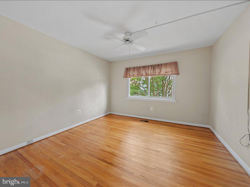 1428 Yellowwood Court Reston, VA 20190 - Photo 21 of 30 Bedroom