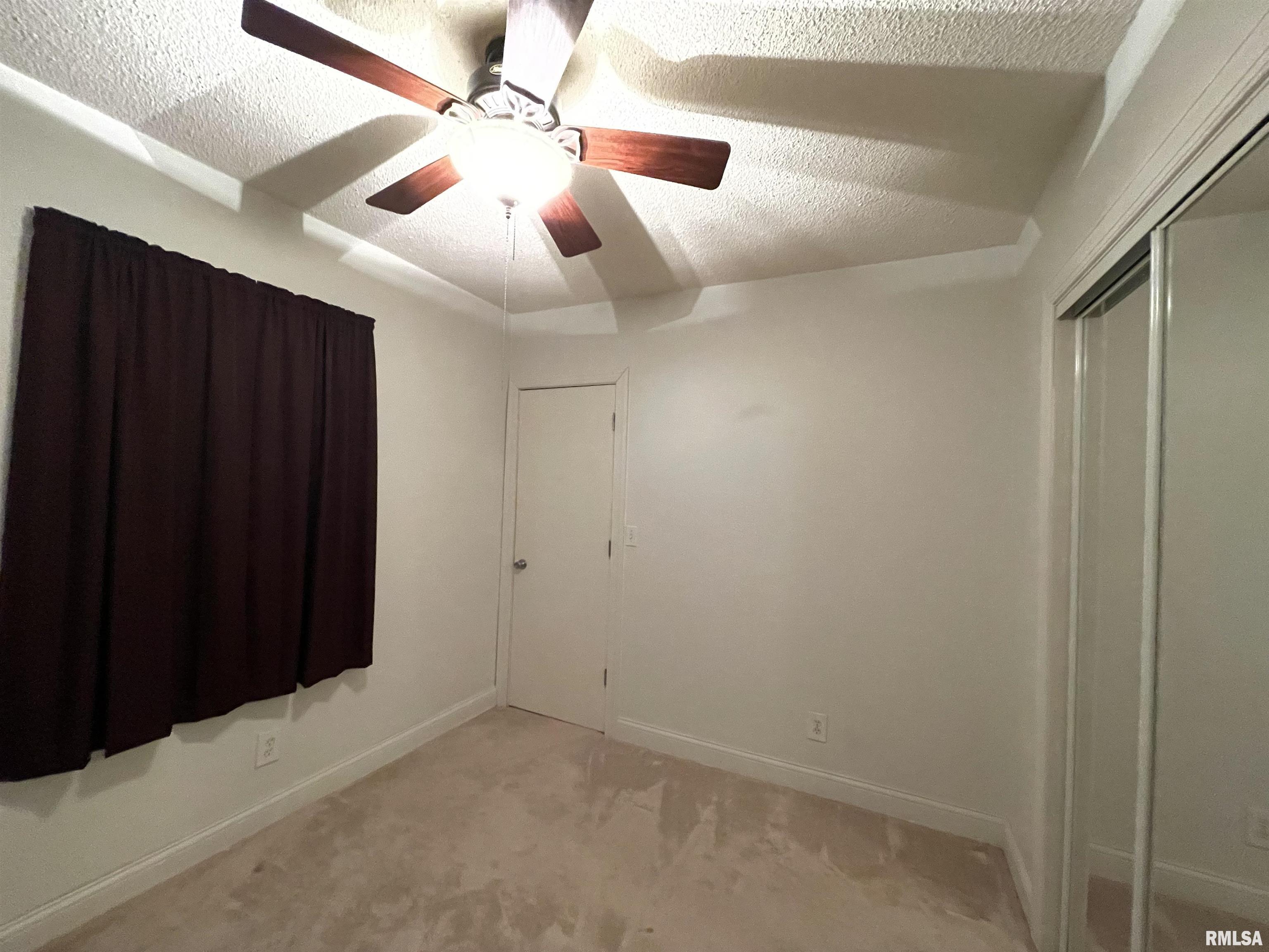 2019 Pershing Boulevard Clinton, IA 52732 - Photo 10 of 12 Gallery Image 10
