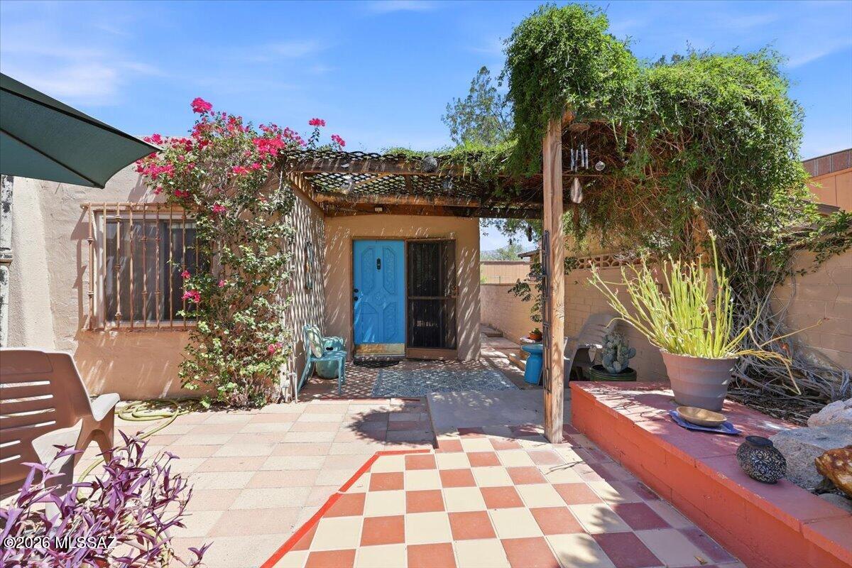 2631 East Prince Road Tucson, AZ 85716 - Photo 2 of 52 Come on in to 2631 E Prince Road