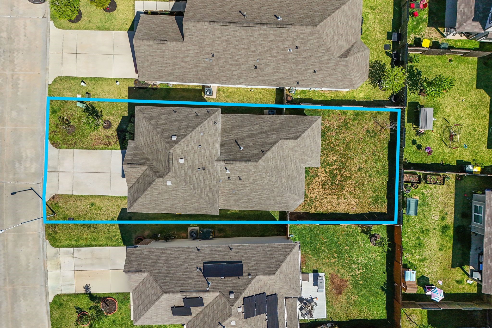 2221 Raider Drive Conroe, TX 77301 - Photo 42 of 42 an aerial view of a house with a garden