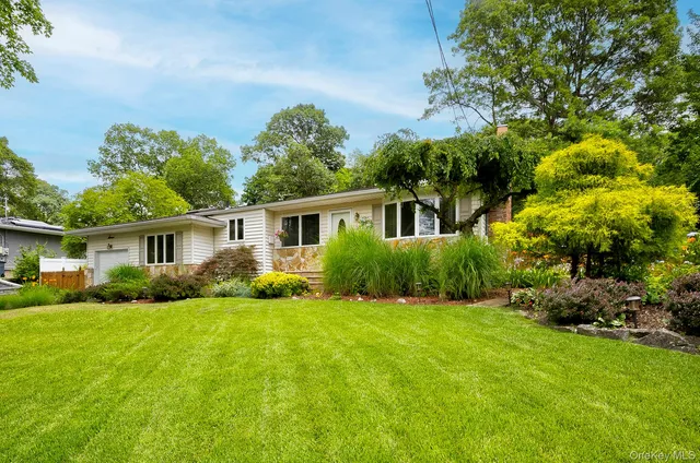 $759,000 | 7 Bartel Place, South Huntington, NY 11746