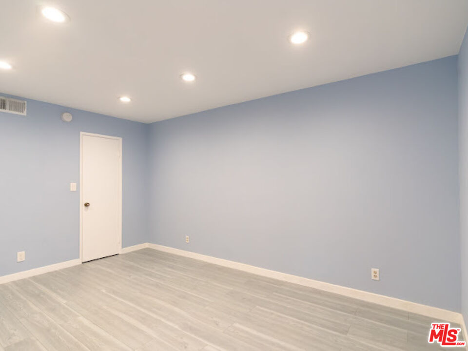15511 Sherman Way, Unit 17 Van Nuys, CA 91406 - Photo 15 of 47 a view of empty room