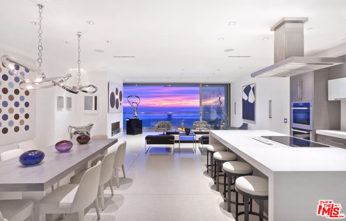 108 The Strand Manhattan Beach, CA 90266 - Photo 2 of 20