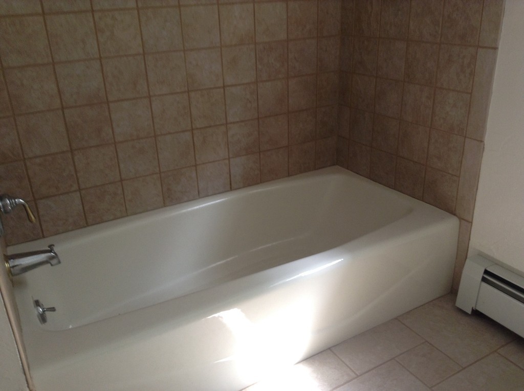 84 Sutton Road Webster, MA 01570 - Photo 8 of 20