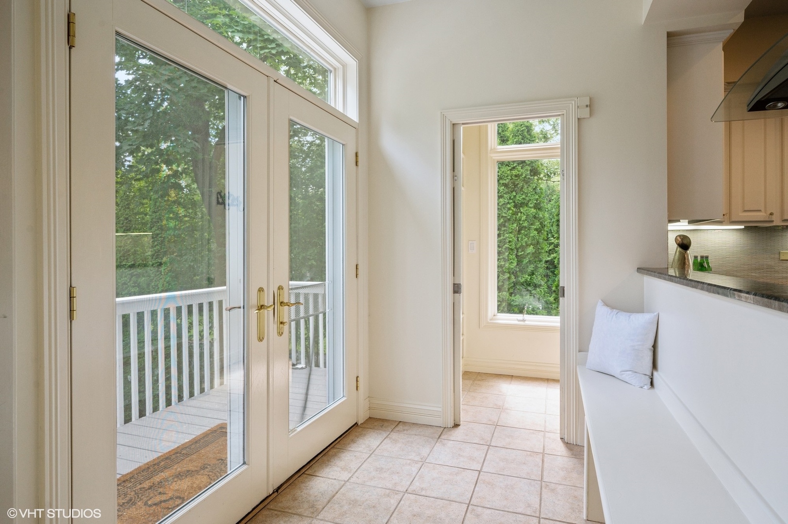 244 Mary Street Glencoe, IL 60093 - Photo 14 of 41