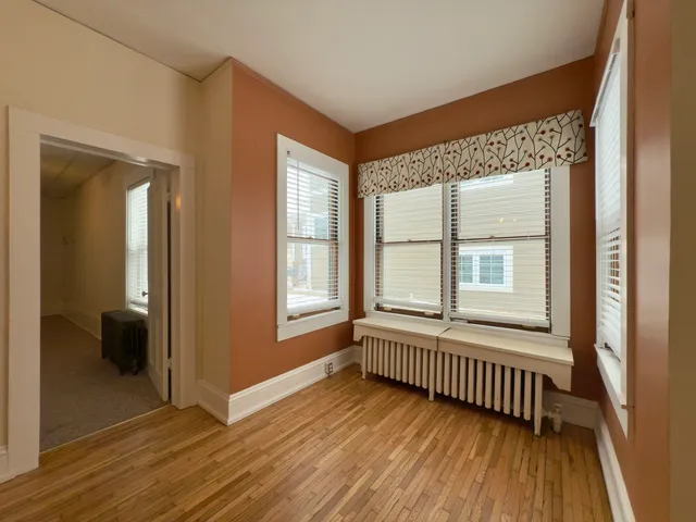 $2,400 | 717 Warner Avenue, Lemont, IL 60439