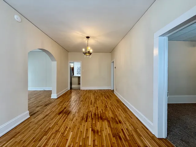 $2,400 | 717 Warner Avenue, Lemont, IL 60439