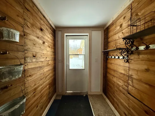 $2,400 | 717 Warner Avenue, Lemont, IL 60439