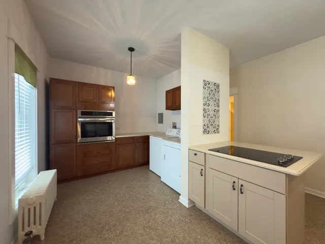 $2,400 | 717 Warner Avenue, Lemont, IL 60439