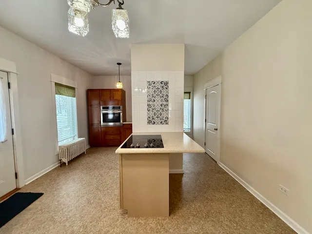 $2,400 | 717 Warner Avenue, Lemont, IL 60439