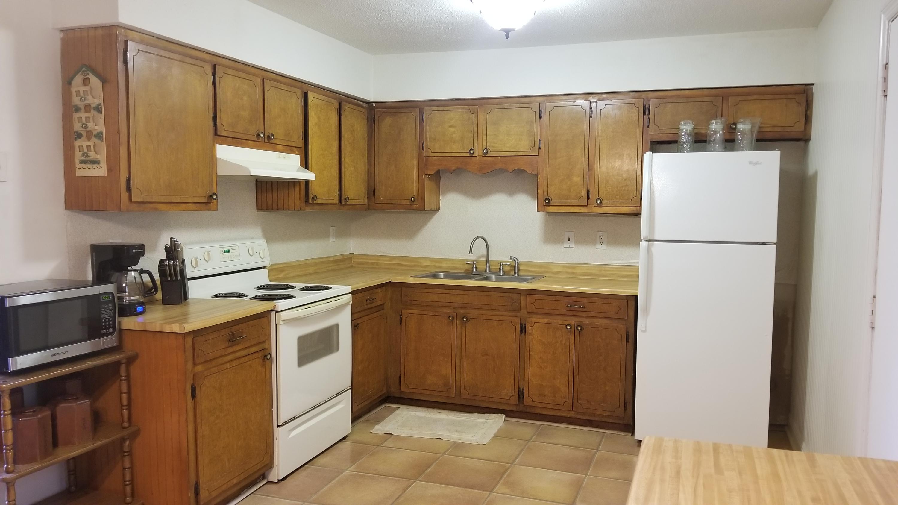 401 Gold Road Jasper, TN 37347 - Photo 3 of 11 Kitchen 401 Gold Rd