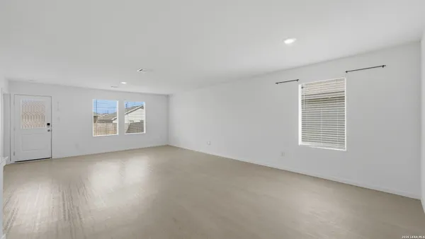 $1,725 | 9161 Luciano Place, Seguin, TX 78155