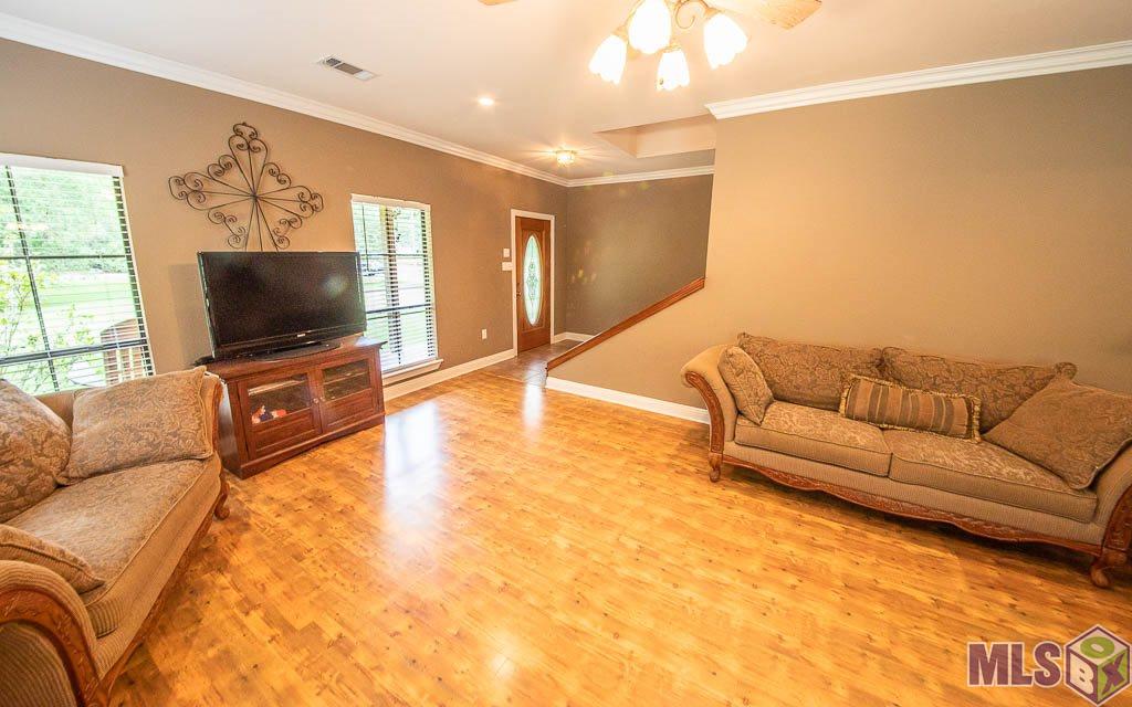 27815 Red Oak Road Livingston, LA 70754 - Photo 3 of 46 Gallery Image 3