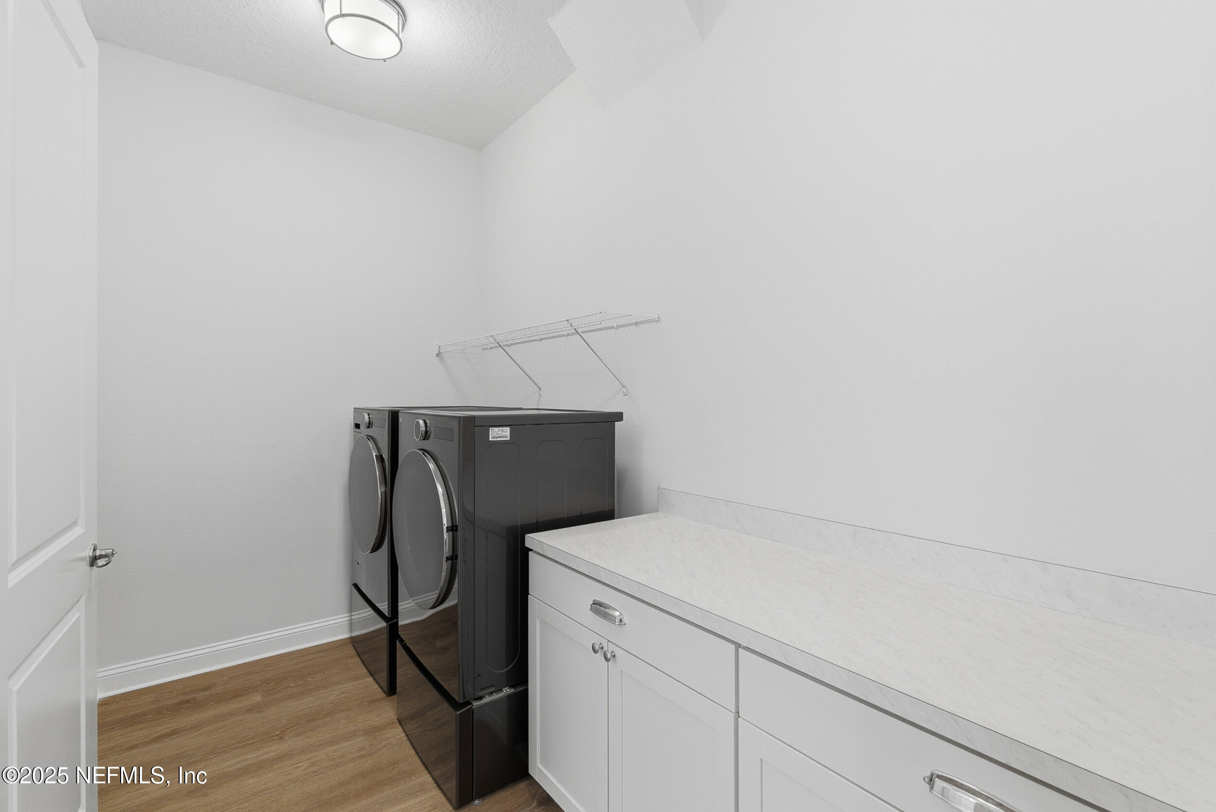 375 Kirkside Avenue St. Augustine, FL 32095 - Photo 20 of 49 a utility room with dryer and washer