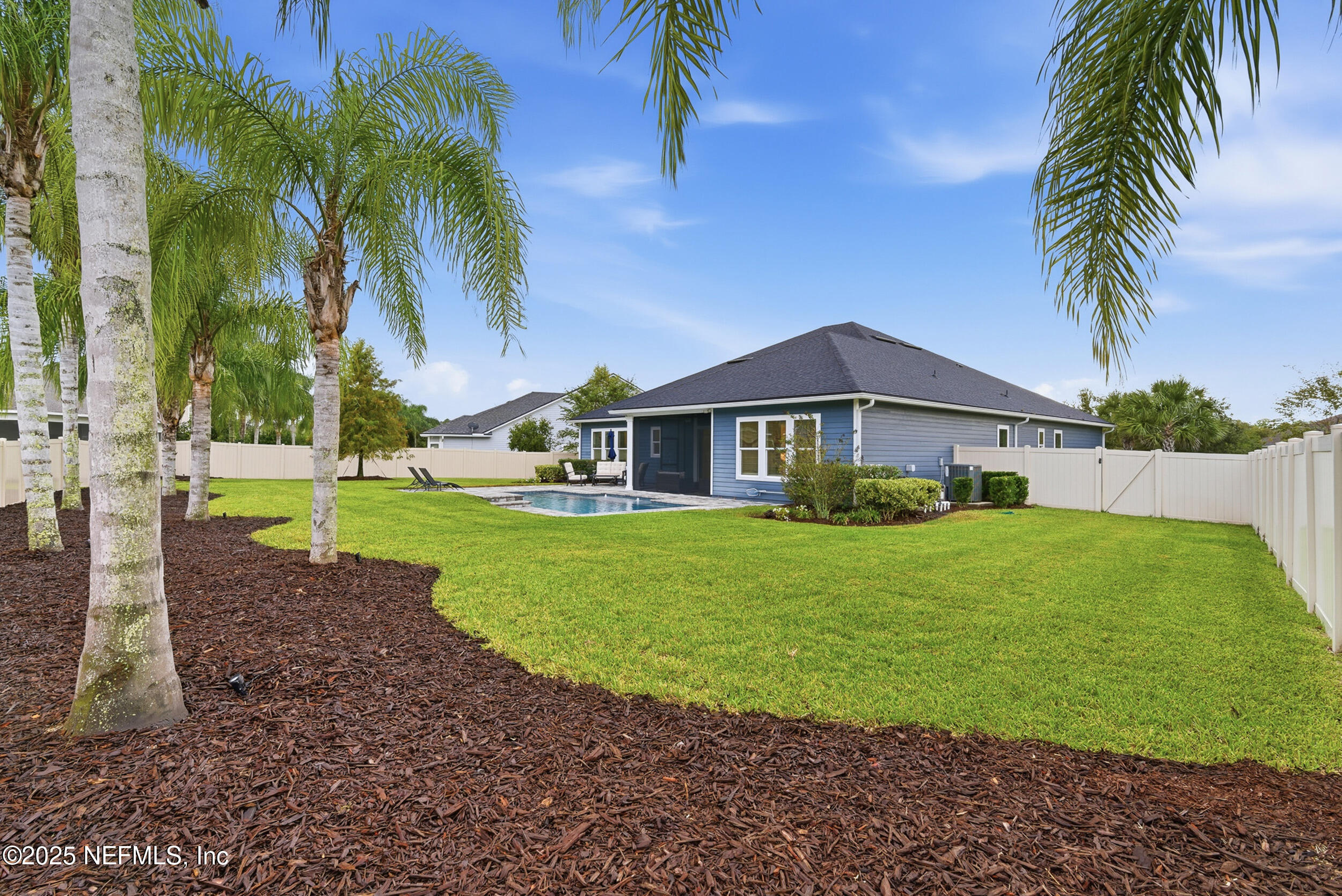 375 Kirkside Avenue St. Augustine, FL 32095 - Photo 29 of 49 a front view of house with yard and green space