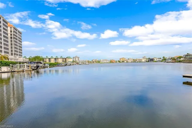 $10,500 | 9101 Vanderbilt Drive, Unit 203, Naples, FL 34108