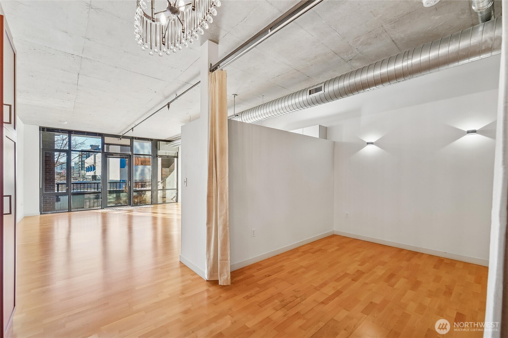 2720 3rd Avenue, Unit 314 Seattle, WA 98121 - Photo 12 of 28