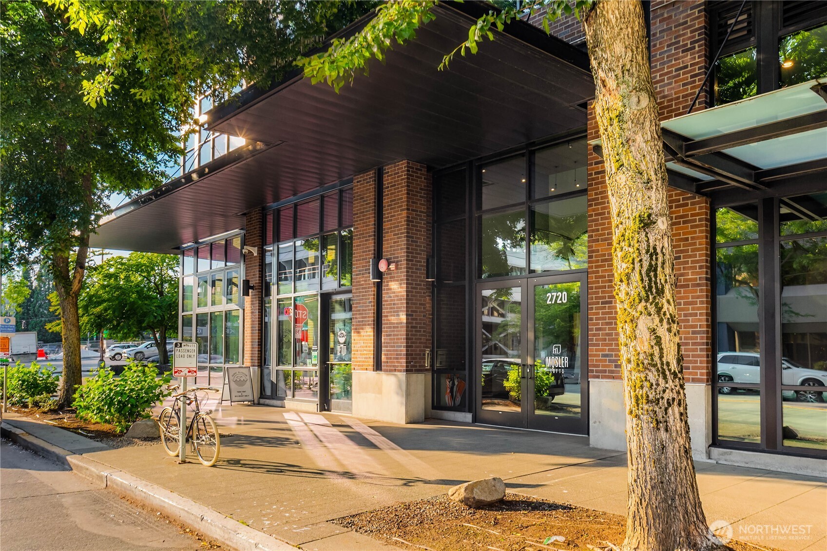 2720 3rd Avenue, Unit 314 Seattle, WA 98121 - Photo 19 of 28