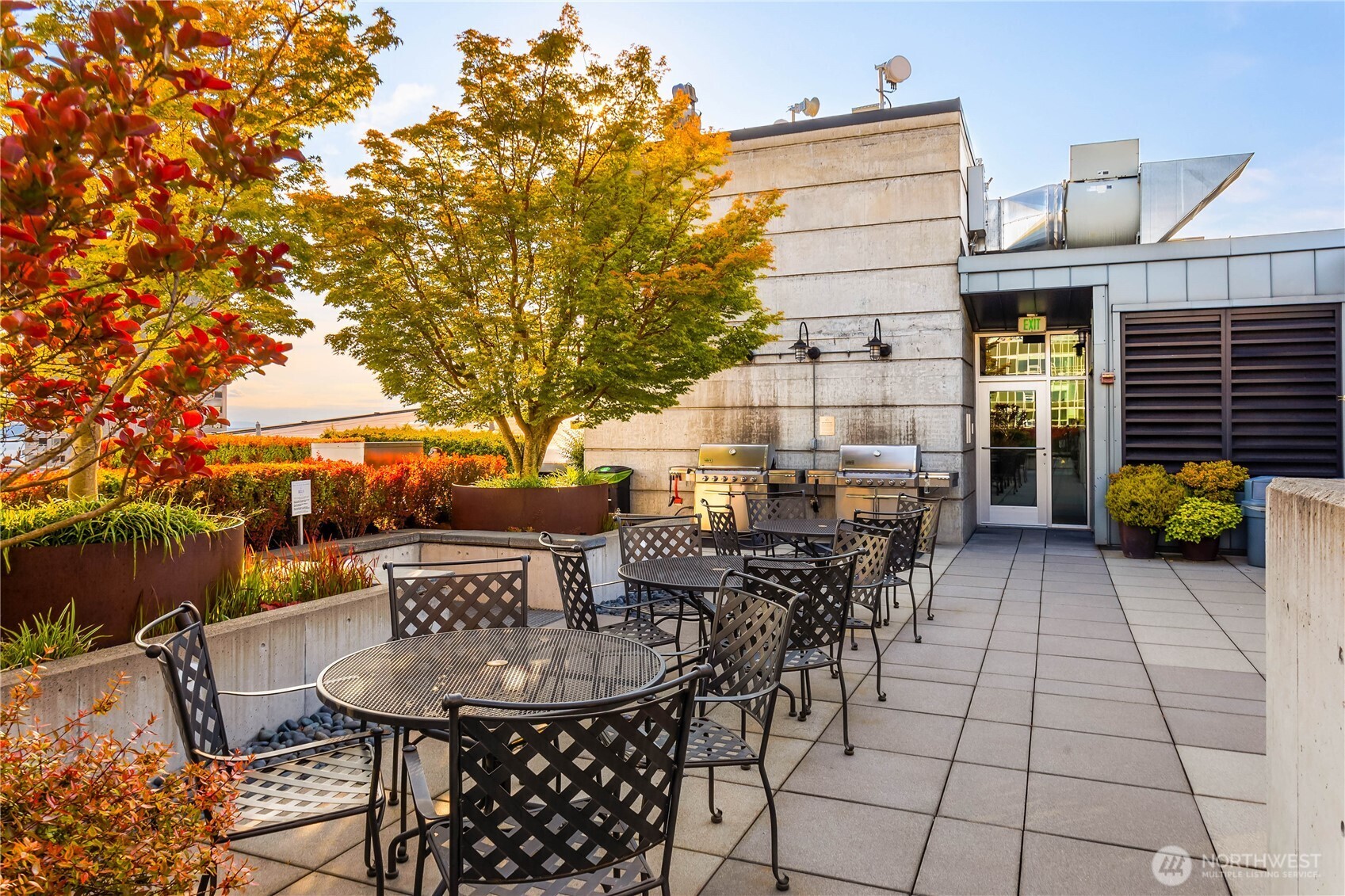 2720 3rd Avenue, Unit 314 Seattle, WA 98121 - Photo 22 of 28