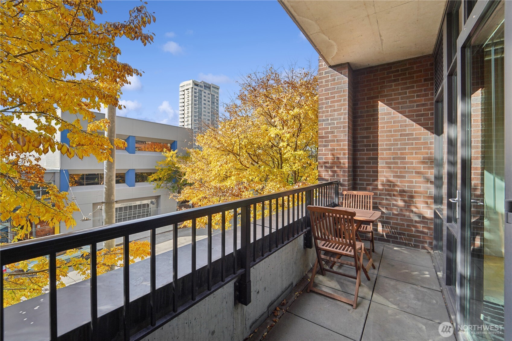 2720 3rd Avenue, Unit 314 Seattle, WA 98121 - Photo 6 of 28