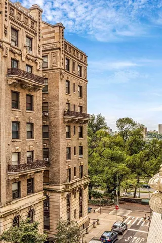 $550,000 | 611 West 111th Street, Unit G2 | Morningside Heights