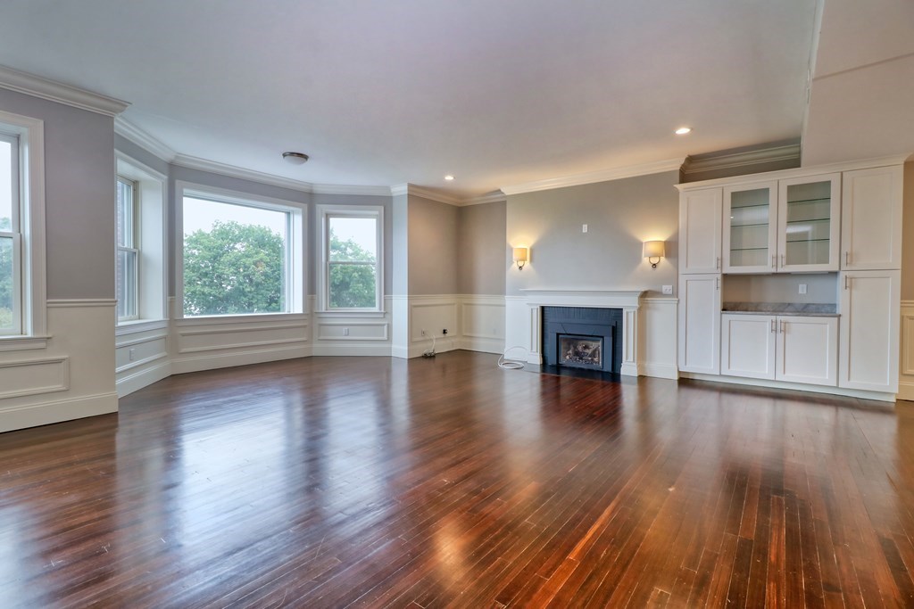 127 Bay State Road, Unit PH Boston, MA 02215 - Photo 3 of 28