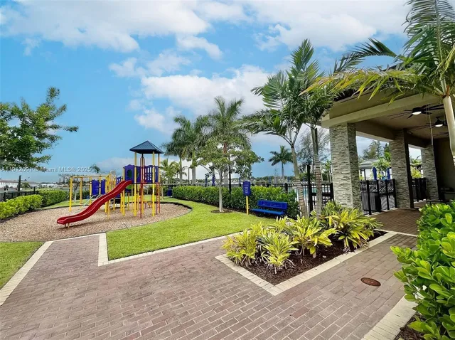 $529,998 | 561 Northeast 208th Terrace, Unit 561, Miami, FL 33179