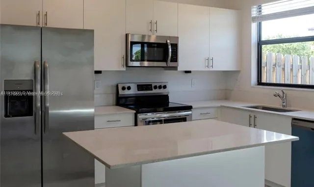 $529,998 | 561 Northeast 208th Terrace, Unit 561, Miami, FL 33179