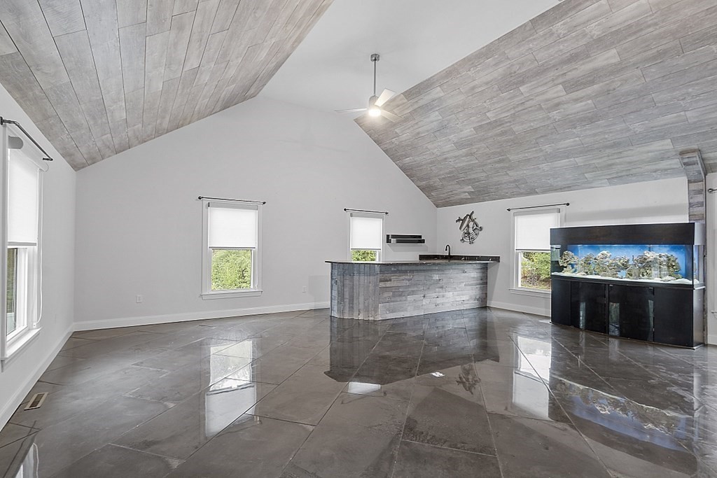 124 Catamount Road Tewksbury, MA 01876 - Photo 11 of 42 Gallery Image 11