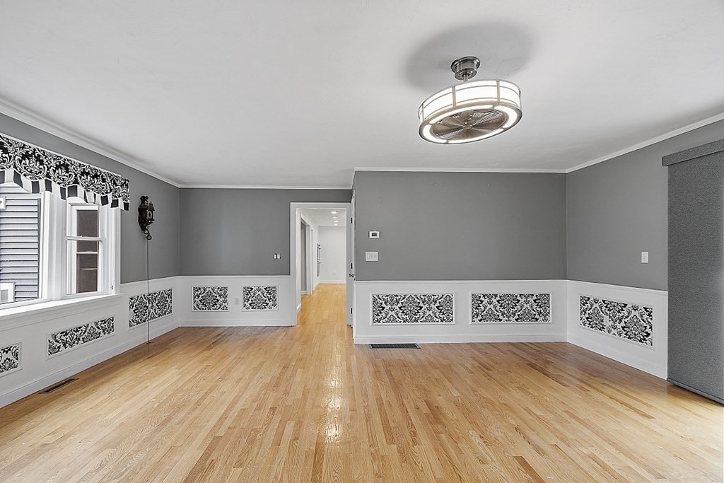 124 Catamount Road Tewksbury, MA 01876 - Photo 18 of 42 Gallery Image 18
