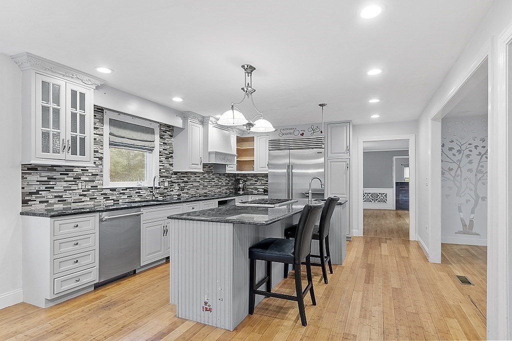 124 Catamount Road Tewksbury, MA 01876 - Photo 6 of 42 Gallery Image 6