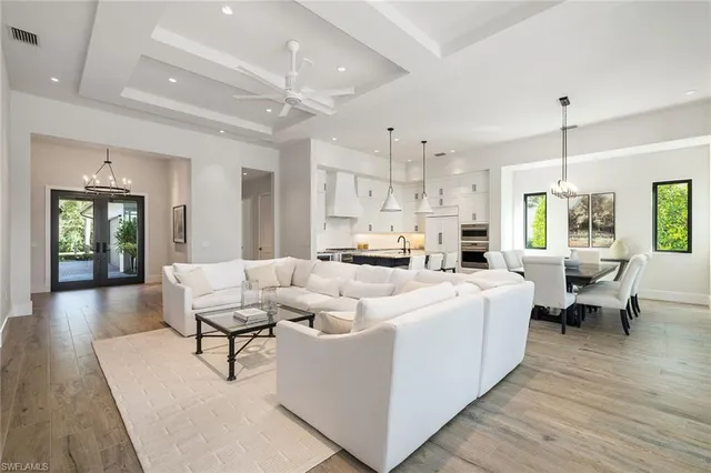 $3,295,000 | 16775 Cabreo Drive, Naples, FL 34110