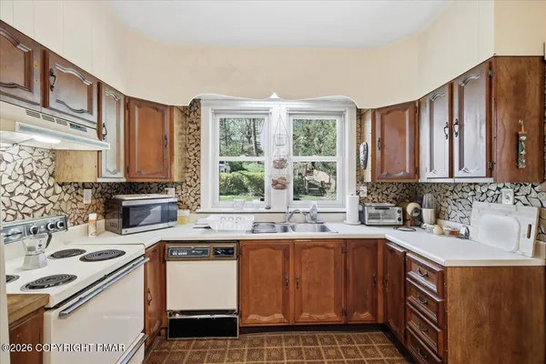$425,000 | 722 Scott Street, Stroudsburg, PA 18360