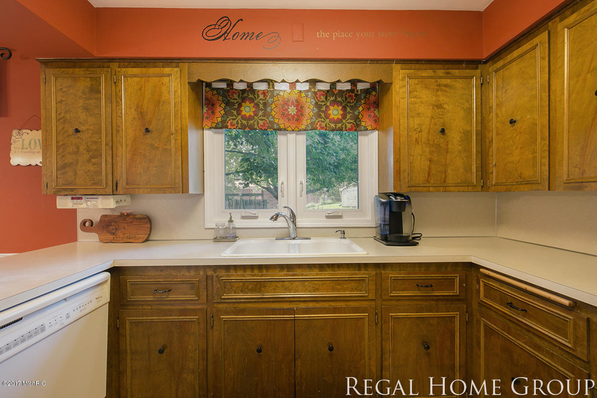878 Rushmore Street Jenison, MI 49428 - Photo 12 of 37 IMG_4067