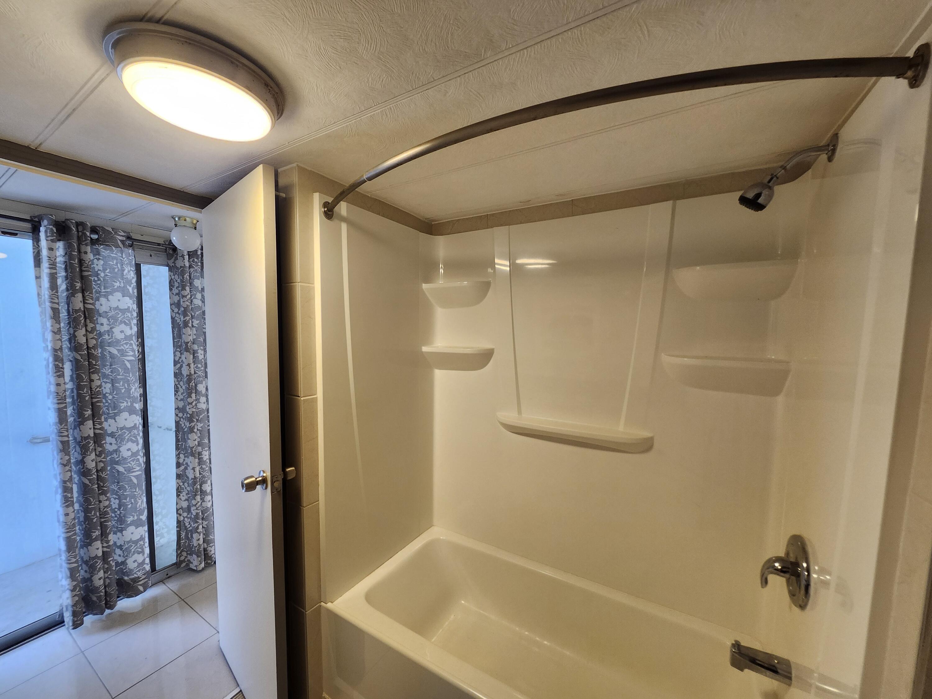 2011 Southwest 84th Avenue Davie, FL 33324 - Photo 22 of 28 1000030818