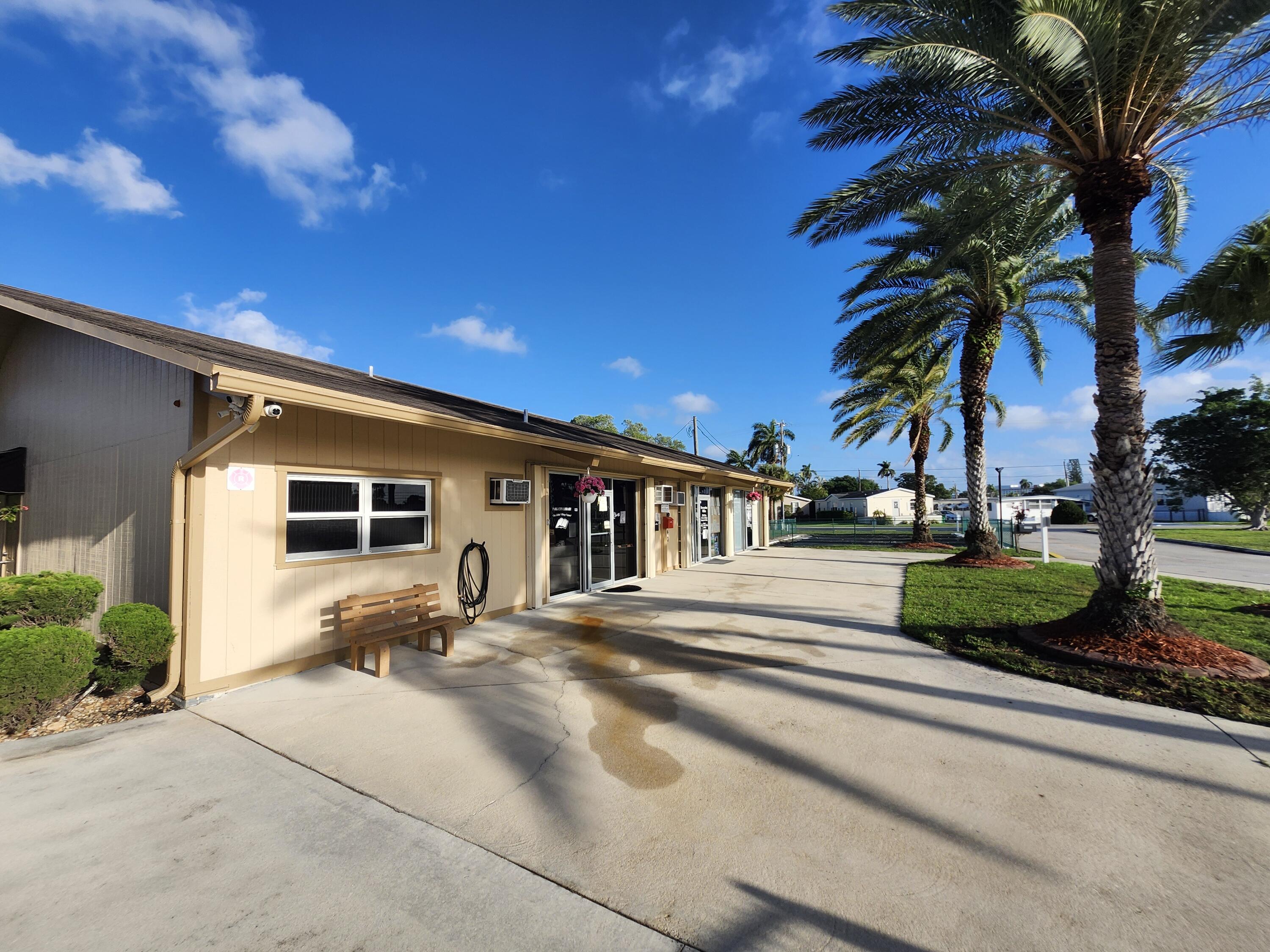 2011 Southwest 84th Avenue Davie, FL 33324 - Photo 26 of 28 1000030822