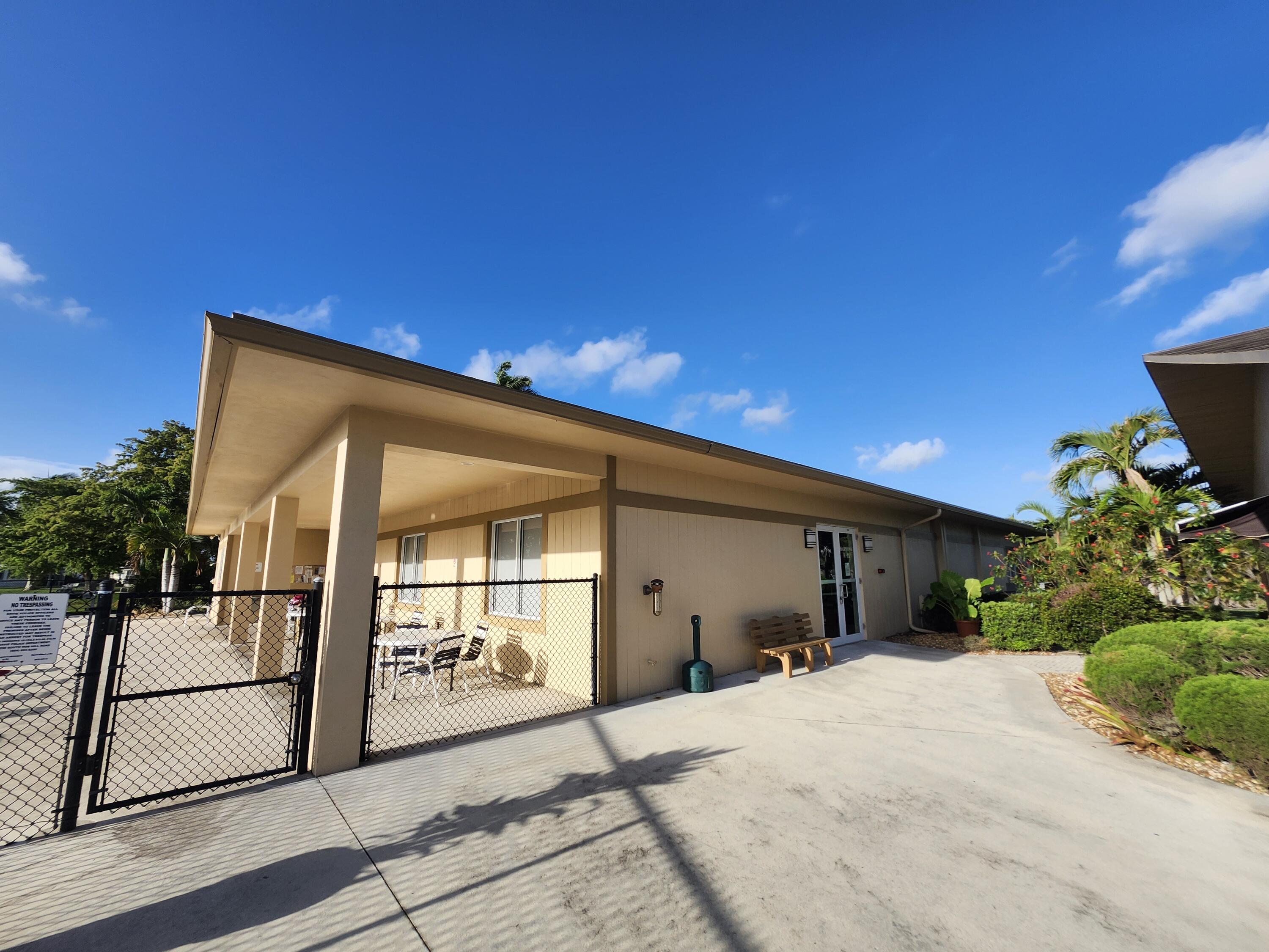 2011 Southwest 84th Avenue Davie, FL 33324 - Photo 28 of 28 1000030824