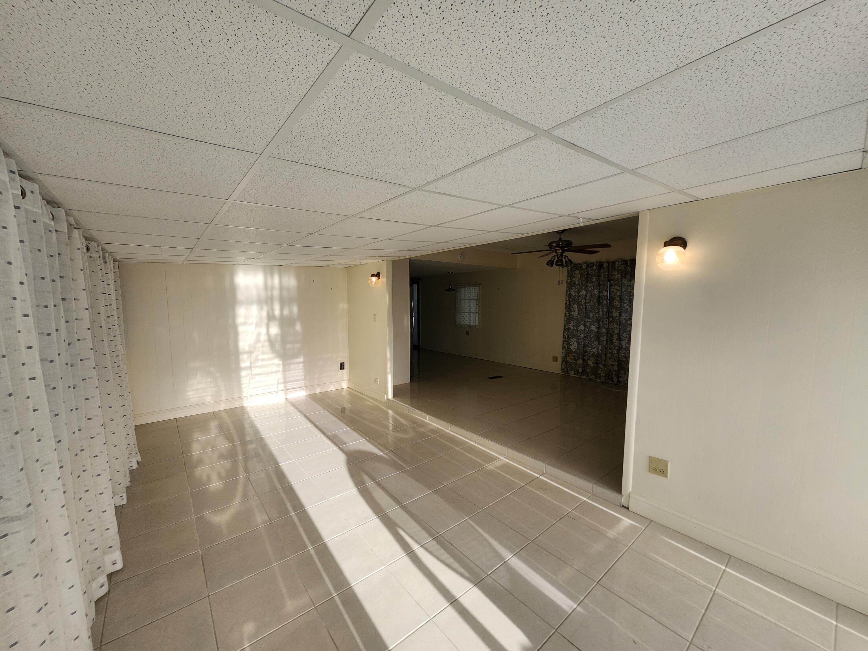 2011 Southwest 84th Avenue Davie, FL 33324 - Photo 7 of 28 1000030803