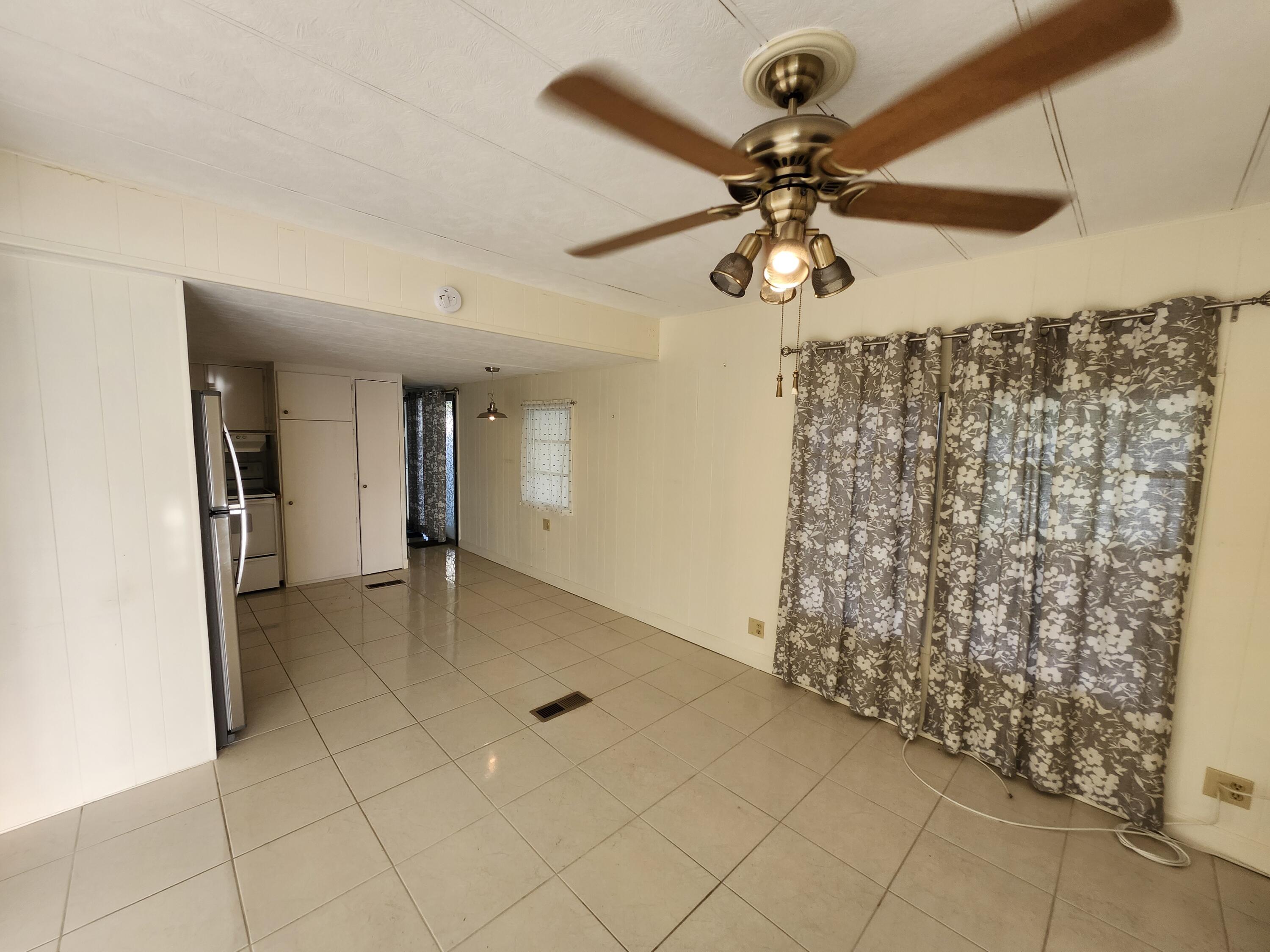 2011 Southwest 84th Avenue Davie, FL 33324 - Photo 9 of 28 1000030805
