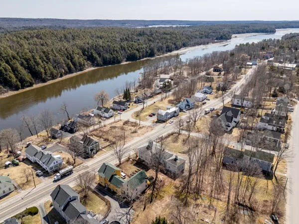 $599,000 | 274 Front Street, Richmond, ME 04357