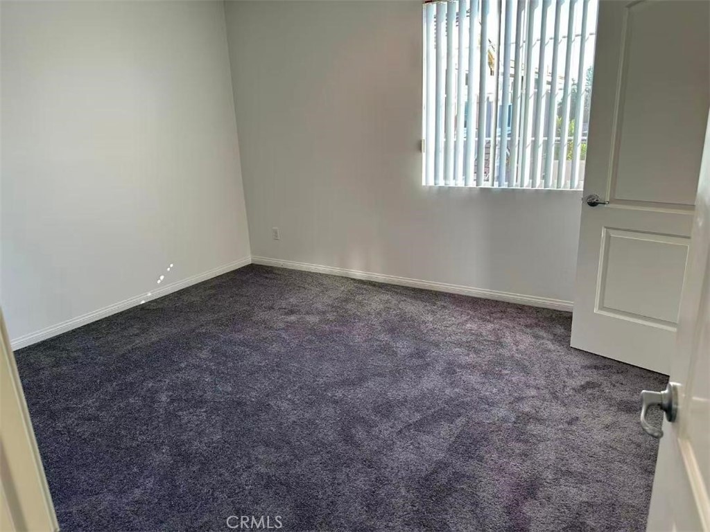 650 Huron Place Claremont, CA 91711 - Photo 17 of 28 an empty room with windows