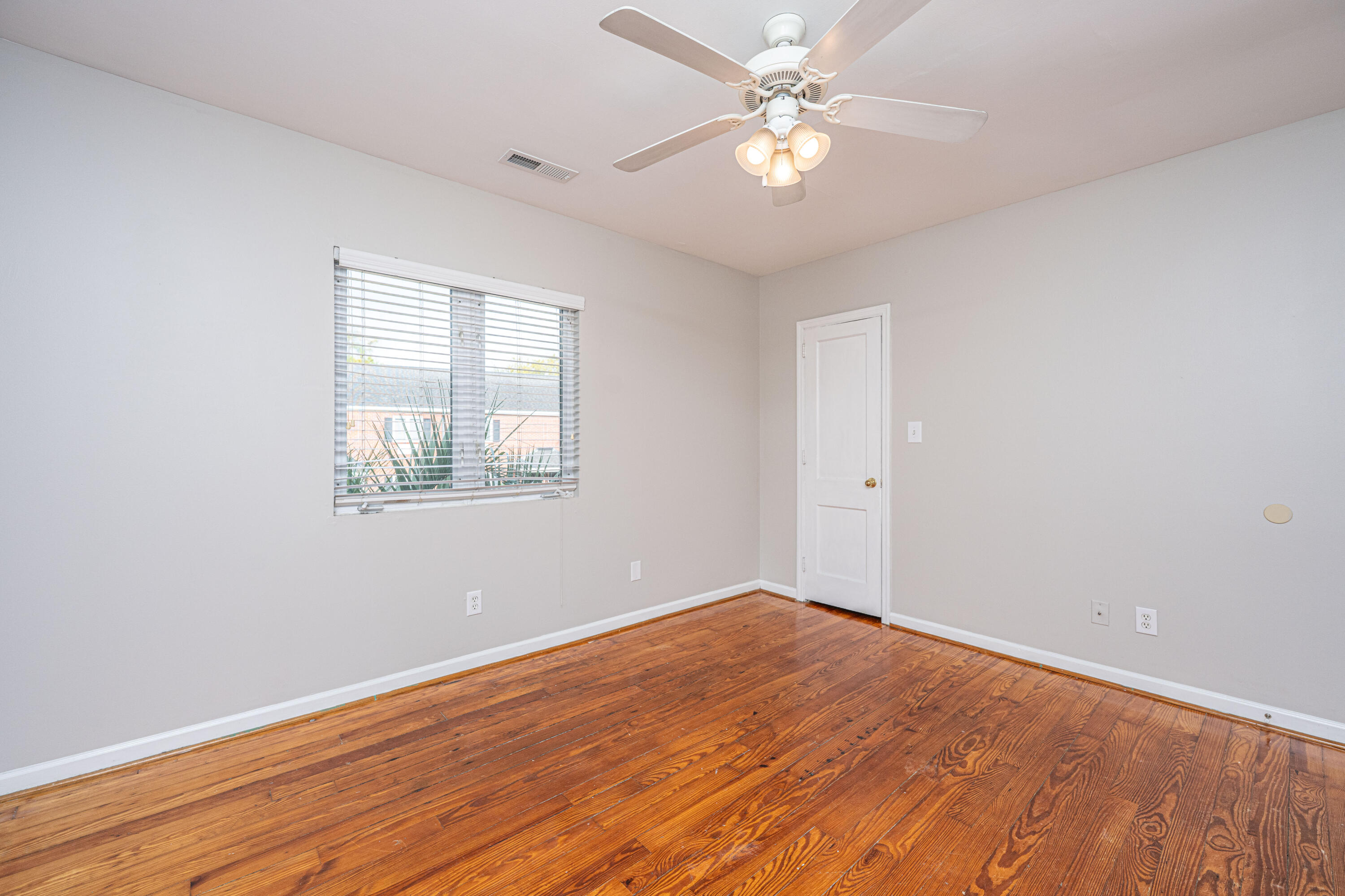 21 Hester Street, Unit 12 Charleston, SC 29403 - Photo 30 of 41 21HesterStUnit12_031